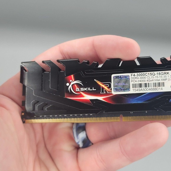 G.SKILL Ripjaws 4 Series 16GB (4x4GB) DDR4 3000 (PC4 24000) F4-3000C15Q-16GRK - Picture 8 of 10